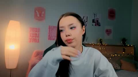 Snapshot of vexnex chatting on 02.01.26 Lara Croft online show from 02.01.26