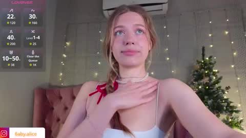 Snapshot of vi__sky chatting on 01.06.26 Alice please dont forget to thumbs up me online show from 01.06.26