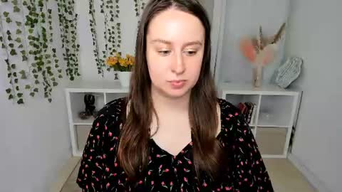 Snapshot of via_lattea_ chatting on 06.28.26 Camilla online show from 06.28.26