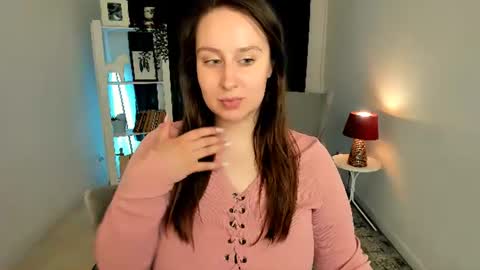Snapshot of via_lattea_ chatting on 07.19.26 Camilla online show from 07.19.26