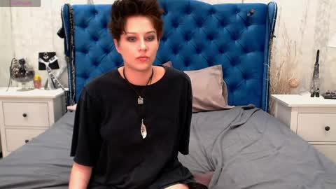 Snapshot of via_mayer chatting on 05.17.26 Via online show from 05.17.26