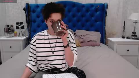 Snapshot of via_mayer chatting on 05.22.26 Via online show from 05.22.26