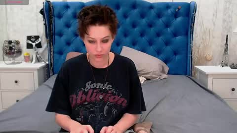 Snapshot of via_mayer chatting on 05.25.26 Via online show from 05.25.26