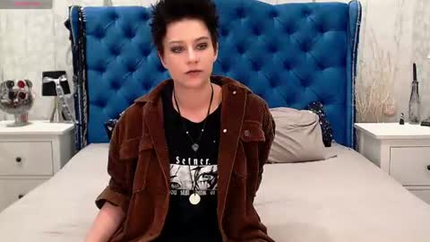 Snapshot of via_mayer chatting on 06.28.26 Via online show from 06.28.26