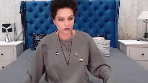 Snapshot of via_mayer chatting on 07.07.26 Via online show from 07.07.26