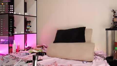 VIA  online show from 01.18.26