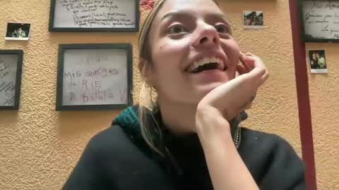 Snapshot of viajemos chatting on 07.02.26 papichulo y mamichula online show from 07.02.26
