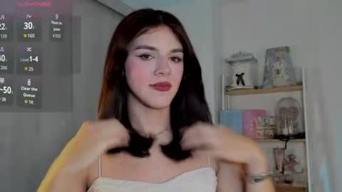 Snapshot of viamiel chatting on 07.30.26 Viamel online show from 07.30.26