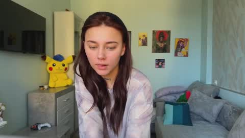 Snapshot of vibeshifter_ chatting on 02.15.26 Eleonora online show from 02.15.26