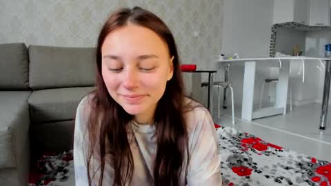 Snapshot of vibeshifter_ chatting on 05.21.26 Eleonora online show from 05.21.26