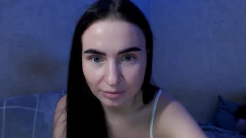 Snapshot of vibetwins chatting on 12.20.25 Anna Tim online show from 12.20.25