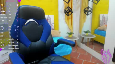 nahomy online show from 02.13.25