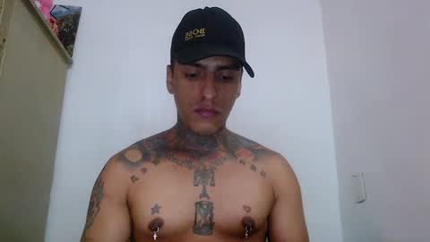 Snapshot of vicctorzc chatting on 04.04.26 Victor cardenas online show from 04.04.26