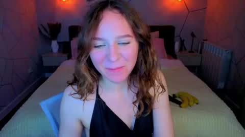 Snapshot of vicki_milles chatting on 06.12.26 vicki_milles online show from 06.12.26
