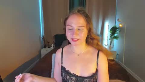 vicki_milles online show from 08.04.26