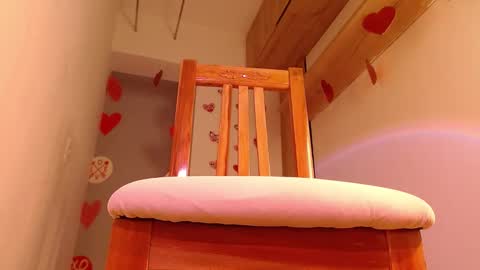 Vicky  online show from 02.24.25