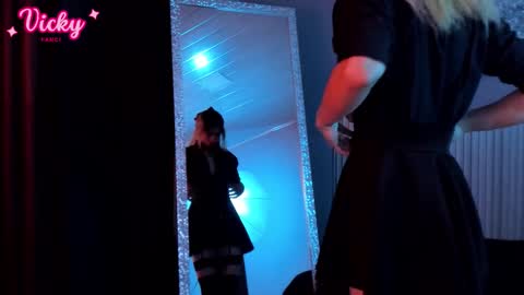 Snapshot of vicky_fant4sy chatting on 02.02.26 Vicky online show from 02.02.26