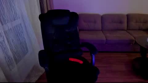 Snapshot of vickydragons chatting on 01.18.26 nastya Help me reach 100 likes online show from 01.18.26