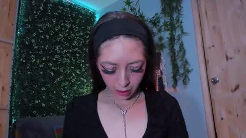 Victoria   online show from 03.13.26