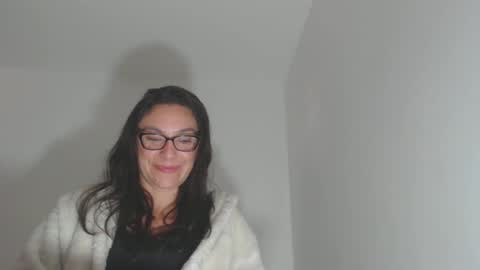 Snapshot of vickyjuice1 chatting on 01.24.25 vickyjuice1 online show from 01.24.25