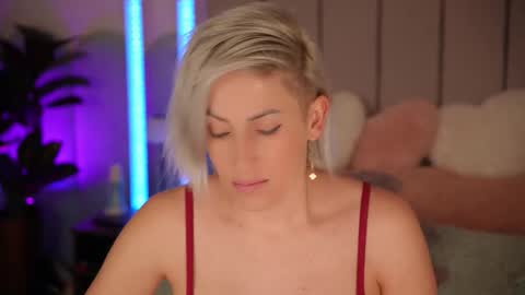 vickysecret96 online show from 02.08.26