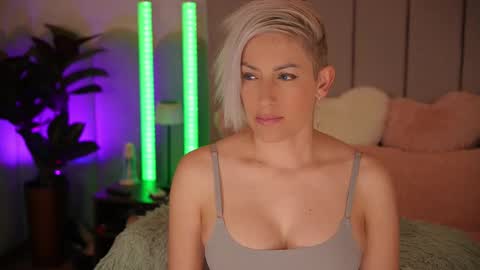 vickysecret96 online show from 03.20.26