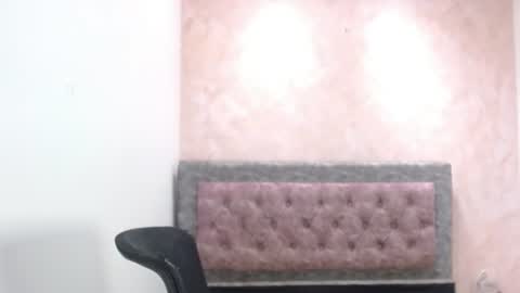 Snapshot of victoria25_meester chatting on 08.04.26 Hi guys Im victoria Be the one who can control me in PVT online show from 08.04.26