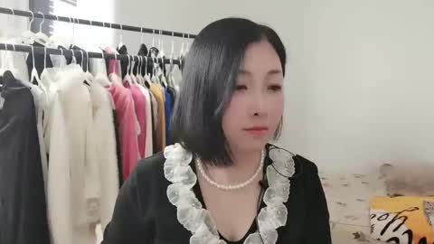 Snapshot of victoria991 chatting on 01.14.26 victoria991 online show from 01.14.26