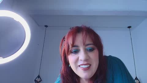  V I C T O R I A   online show from 04.27.26