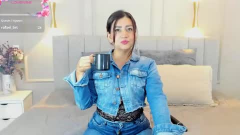 victoria  online show from 11.07.25