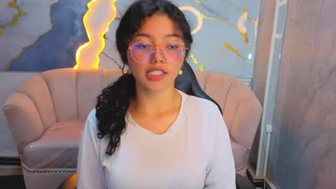 victoria_castillo_b online show from 04.21.26
