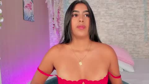 Snapshot of victoria_figueroa chatting on 07.16.26 Victoria online show from 07.16.26