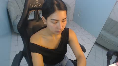 Victoria online show from 04.25.26