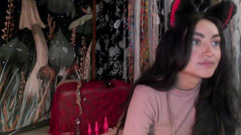 Snapshot of victoria_hh chatting on 04.21.26 Victoria online show from 04.21.26
