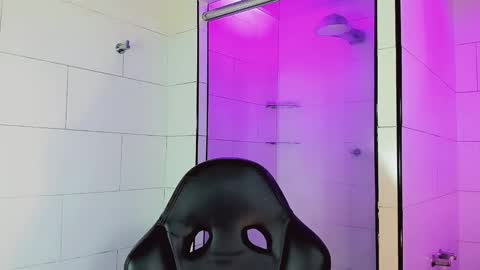 Victoria online show from 11.04.25