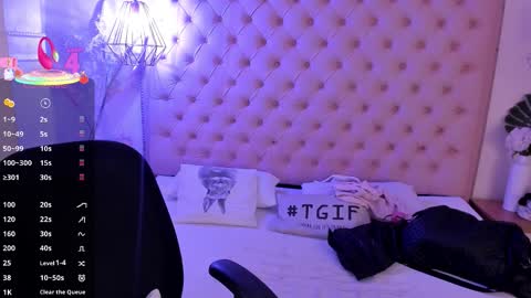 Snapshot of victoria_kitt chatting on 09.24.25 victoria_kitt online show from 09.24.25