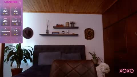 VICTORIA MARTELO online show from 01.06.25