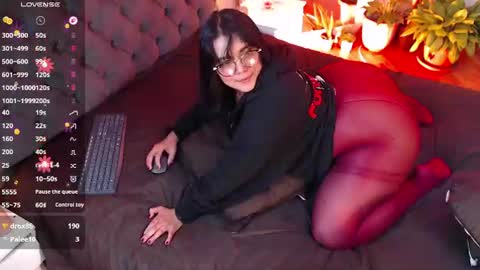 Snapshot of victoria_monteroo chatting on 06.24.26 Call me Vic online show from 06.24.26