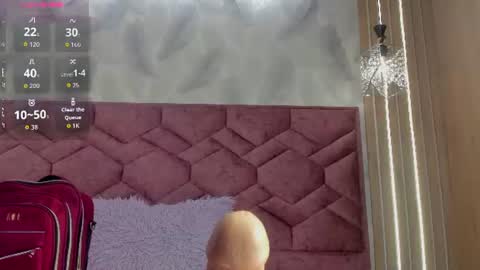Snapshot of victoria_noir_18 chatting on 07.15.26 Vicky online show from 07.15.26
