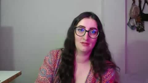 Snapshot of victoria_riider chatting on 03.12.26 Victoria online show from 03.12.26