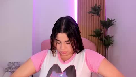 victoria  online show from 11.04.25