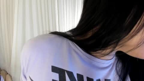 victoria  online show from 04.23.26