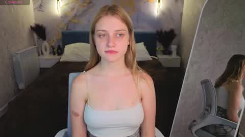 Victoria Velvett online show from 06.17.26