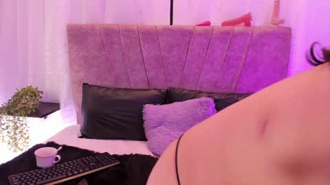 victoriaa_anderson_ online show from 04.23.26