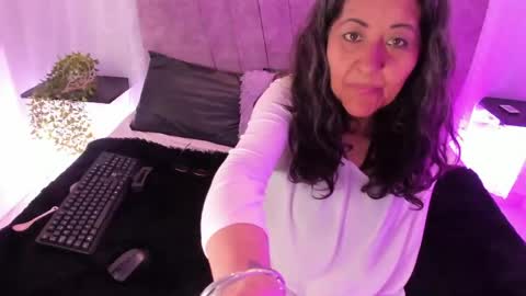 victoriaa_anderson_ online show from 04.29.26