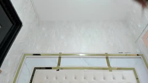 Victoria Sofia online show from 09.26.25