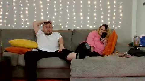Snapshot of victoriaandjesse chatting on 12.07.24 Victoria and Jesse online show from 12.07.24