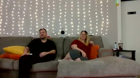 Snapshot of victoriaandjesse chatting on 12.25.24 Victoria and Jesse online show from 12.25.24
