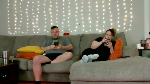Snapshot of victoriaandjesse chatting on 01.27.25 Victoria and Jesse online show from 01.27.25