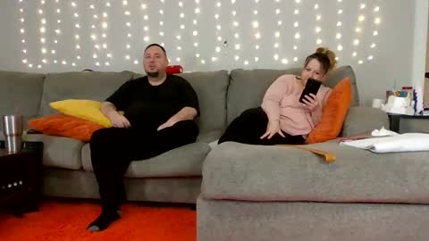 Snapshot of victoriaandjesse chatting on 02.02.25 Victoria and Jesse online show from 02.02.25